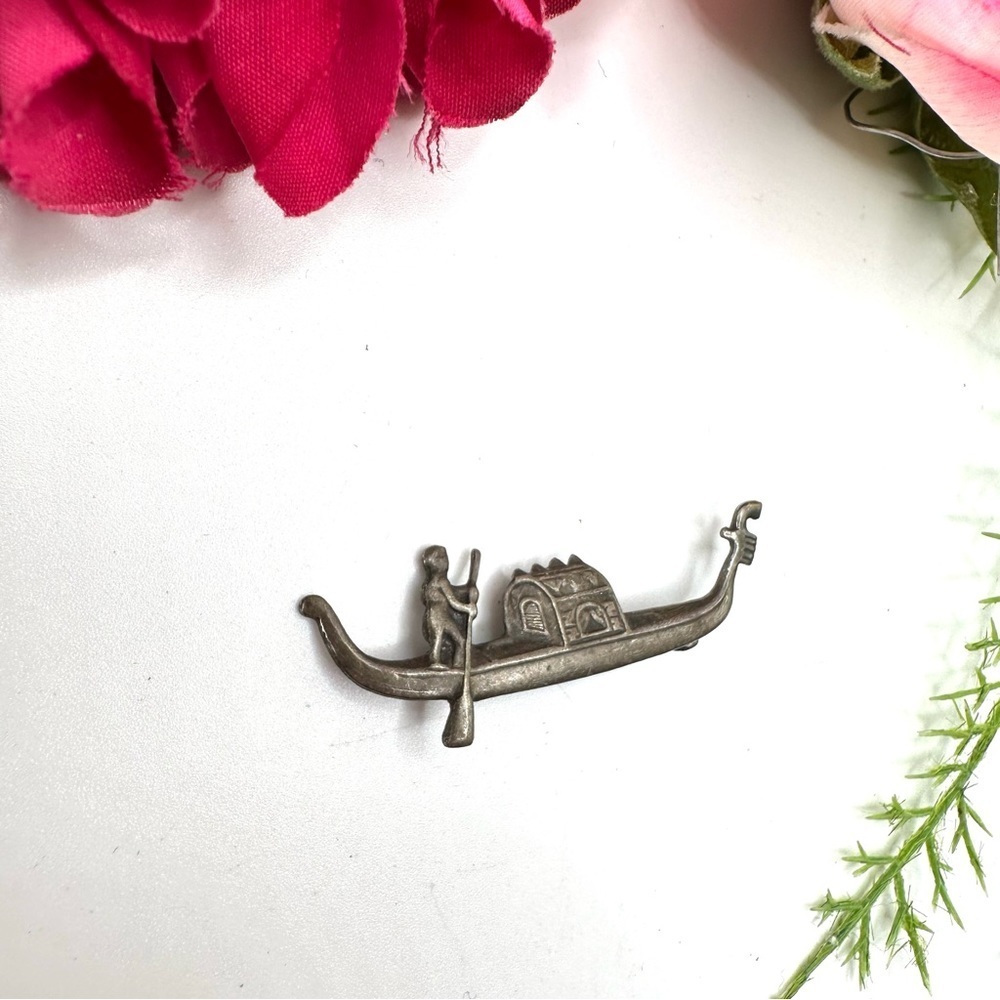 VINTAGE⚜️Antiqued Silver Rowboat Brooch - Picture 3 of 6